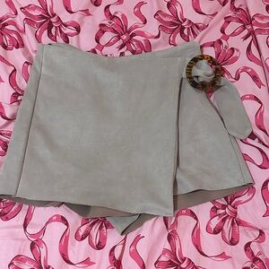 Zara Beige Skort with Tortoise Ring